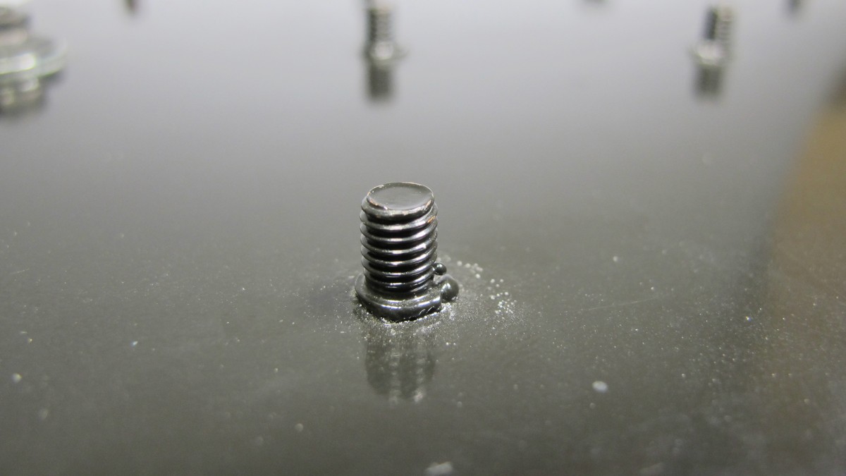Screwing problems in series assembly